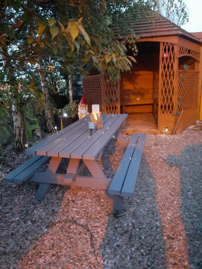 Johnny B'S B&B Ballybofey Exterior foto