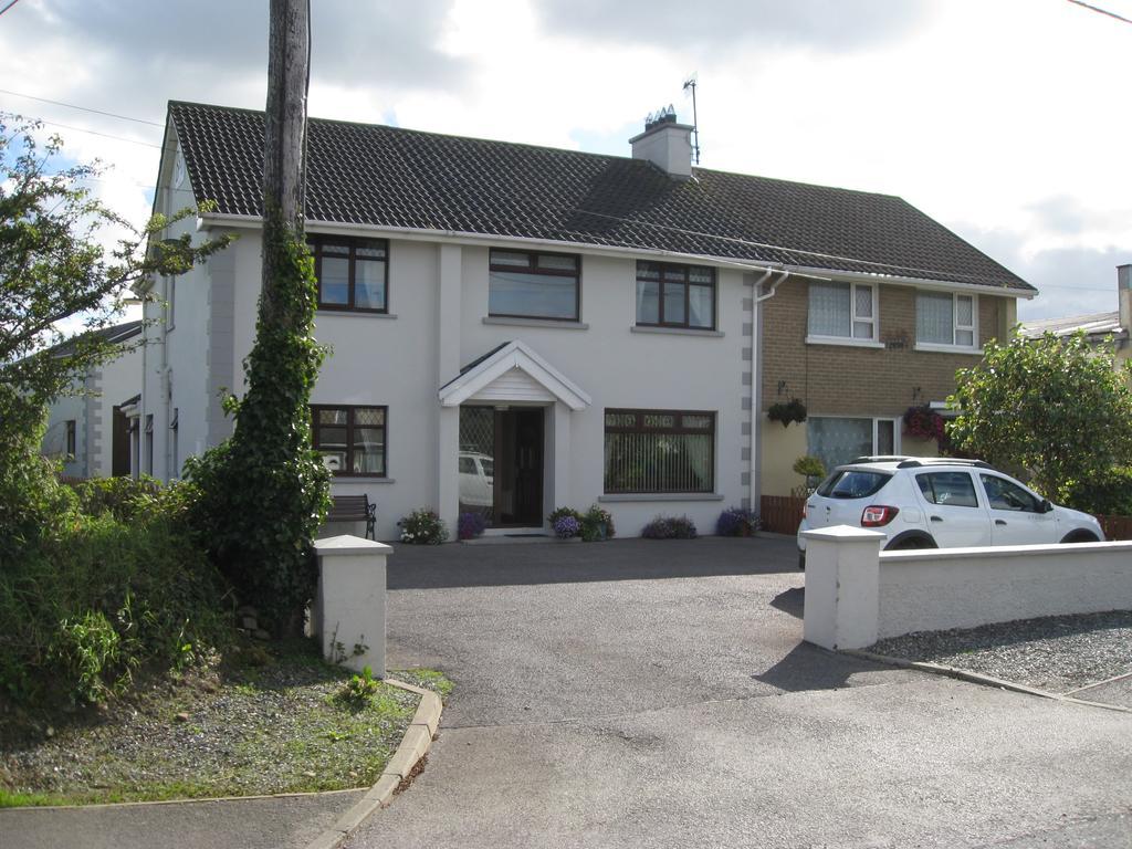 Johnny B'S B&B Ballybofey Exterior foto